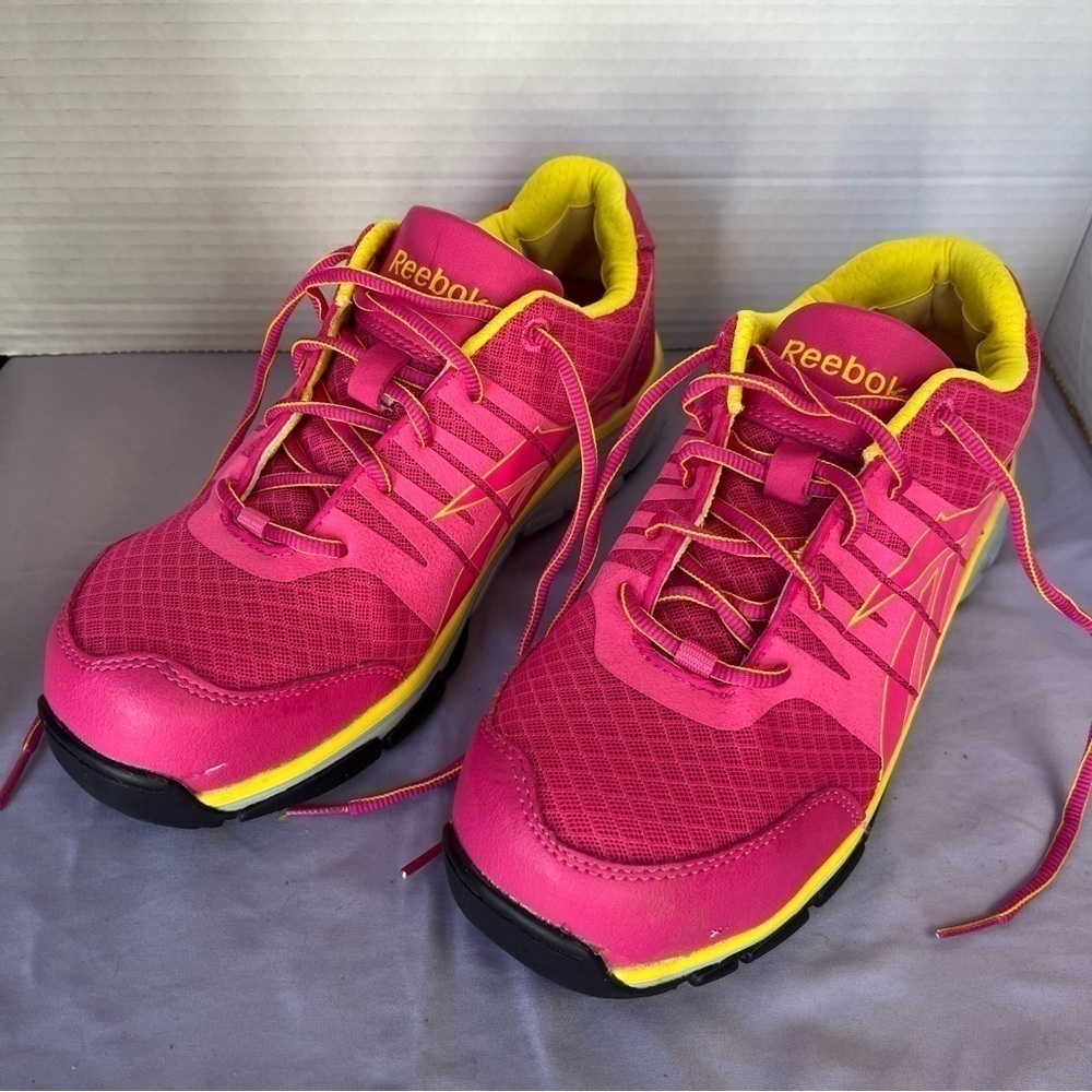Reebok Arion Composite toe athletic work shoe pink shoe sneaker